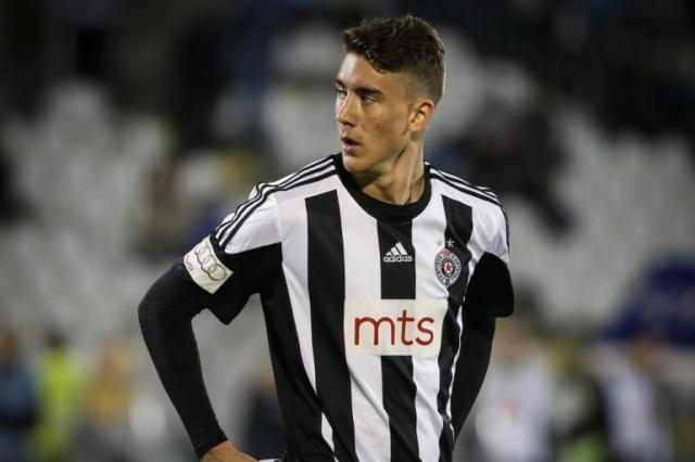 中保持冷静 中保持冷静