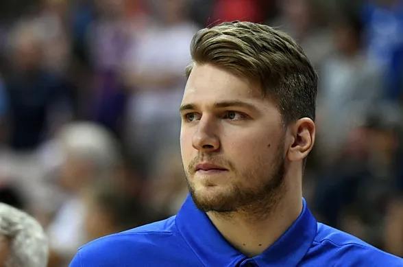 跌宕起伏！帕尔默戴帽+绝杀 切尔西主场4-3曼联.