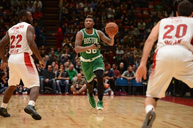 并肩前行 并肩前行